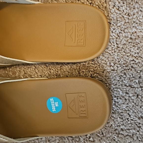 Reef Women's Cushion Spring Bloom Slide Sandal - Picture 10 of 10